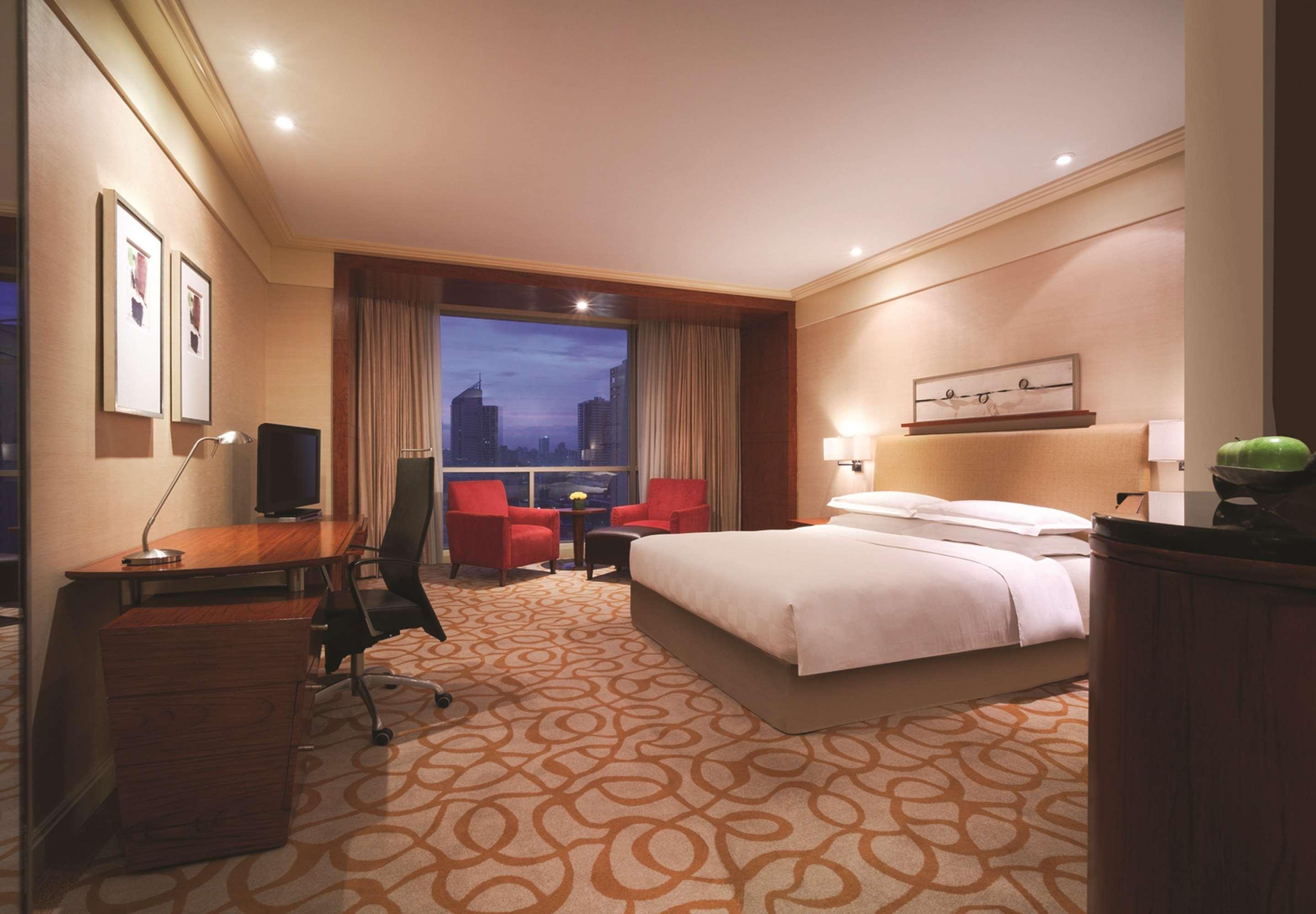New Coast Hotel Manila Exterior foto Deluxe Room
