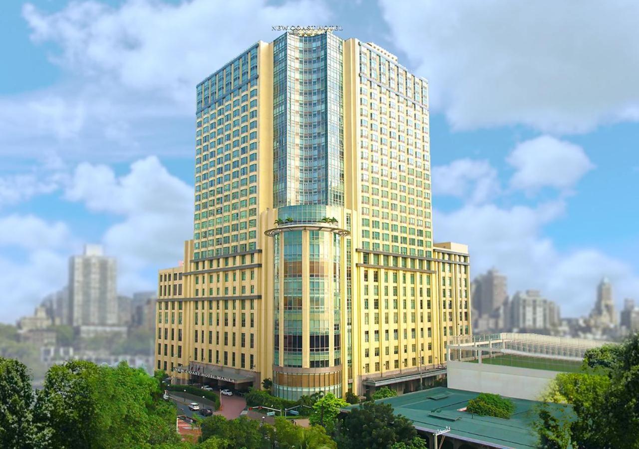 New Coast Hotel Manila Exterior foto The St. Paul University Building
